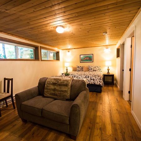 Skeena River House Bed & Breakfast 特雷斯 外观 照片